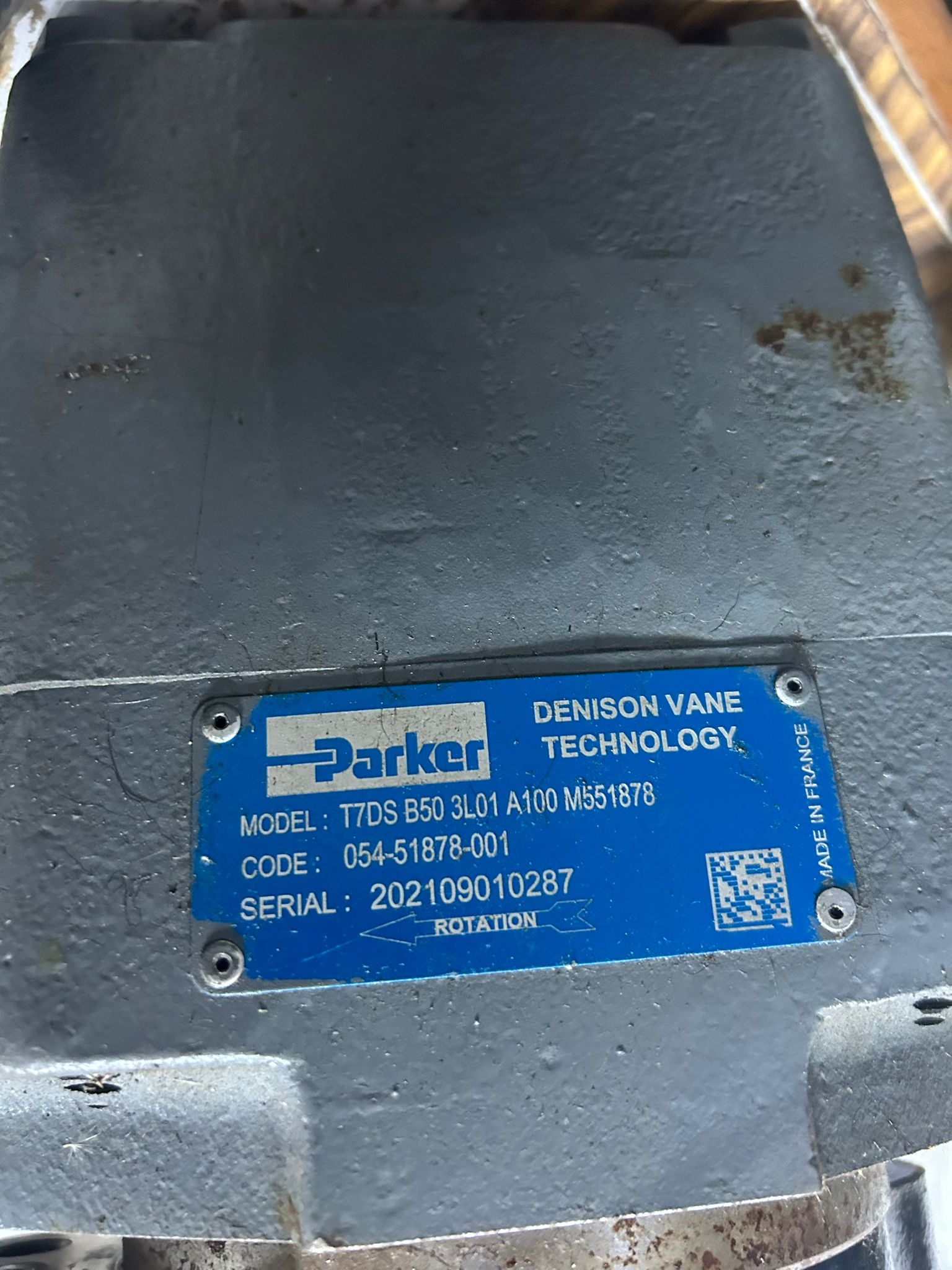 Parker T7DS-B17-2R02-A100 T7DS-B24-3R00-A100 T7DS-B31-2R02-A100 T7DS-B38-1R00-A100